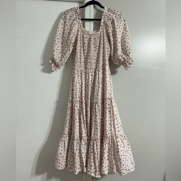 Ivy City Co Dresses & Skirts - Ivy City Co Madeline Dress NWT in Pink size small. Worn once